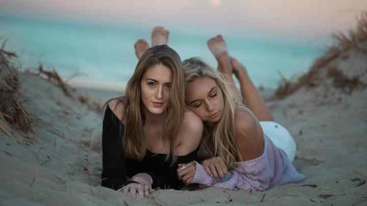 Titulní obrázek článku Sex na pláži