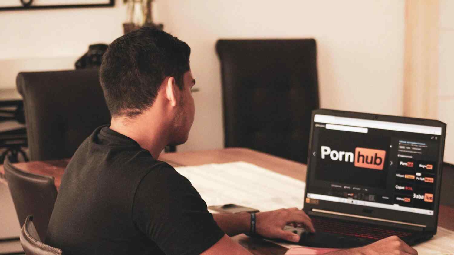 Masturbace, stud a vina Titulní obrázek článku Masturbace, stud a vina