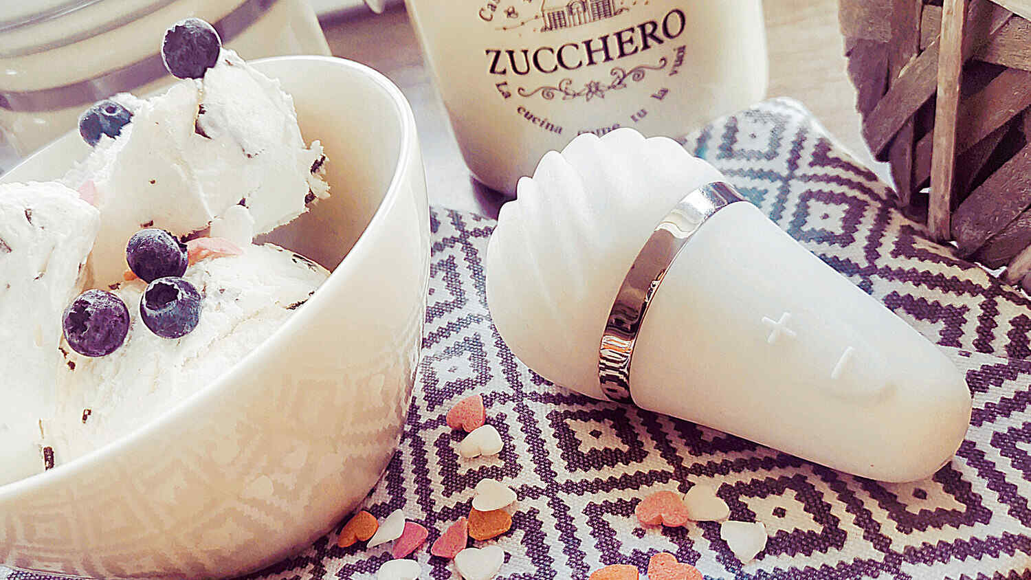 Zákaznická recenze – zmrzlinka od Satisfyer Sweet Sensation Titulní obrázek článku Zákaznická recenze – zmrzlinka od Satisfyer Sweet Sensation