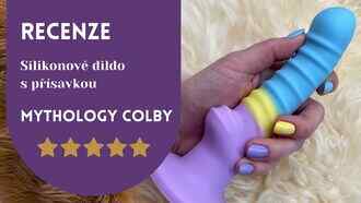 Titulní obrázek článku Recenze na dildo s přísavkou Mythology Colby ve velikosti M: dildo, které se stalo mojí srdcovkou