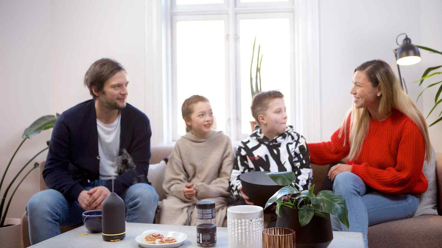 Jak mluvit s dětmi o erotických pomůckách: citlivě, pravdivě a bezpečně Titulní obrázek článku Jak mluvit s dětmi o erotických pomůckách: citlivě, pravdivě a bezpečně